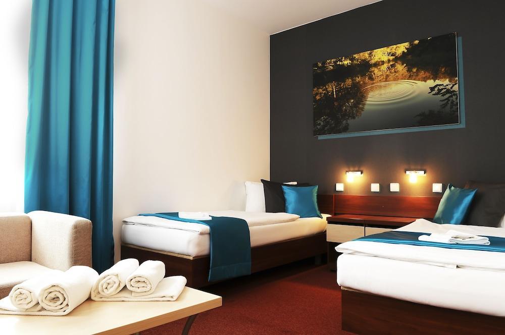 Hotel Color Bratislava Extérieur photo
