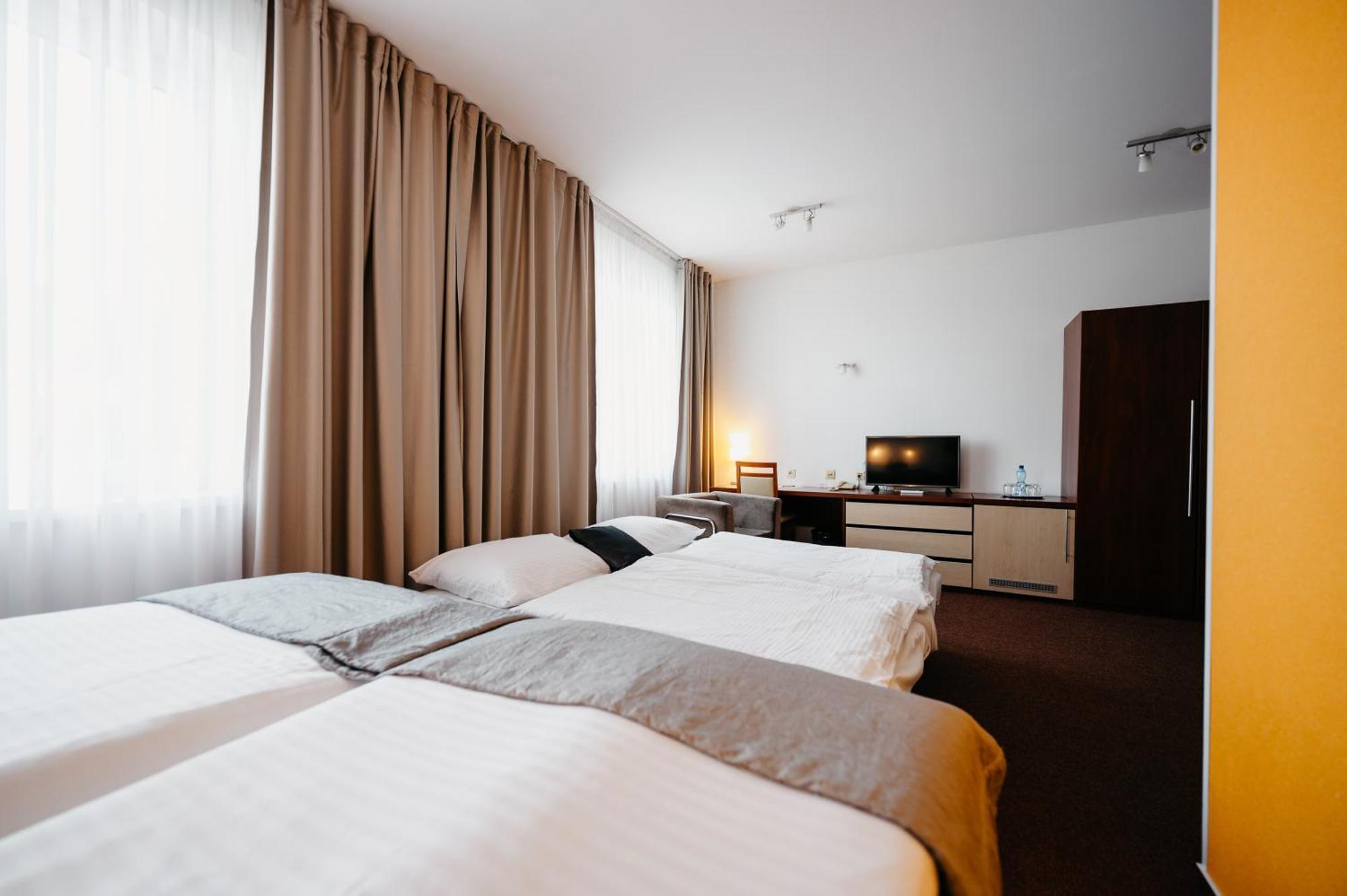 Hotel Color Bratislava Extérieur photo