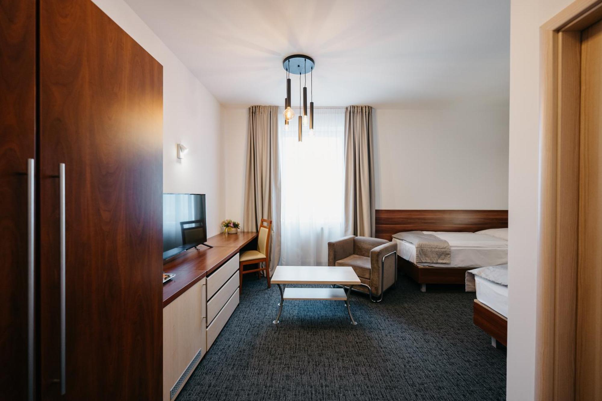 Hotel Color Bratislava Chambre photo