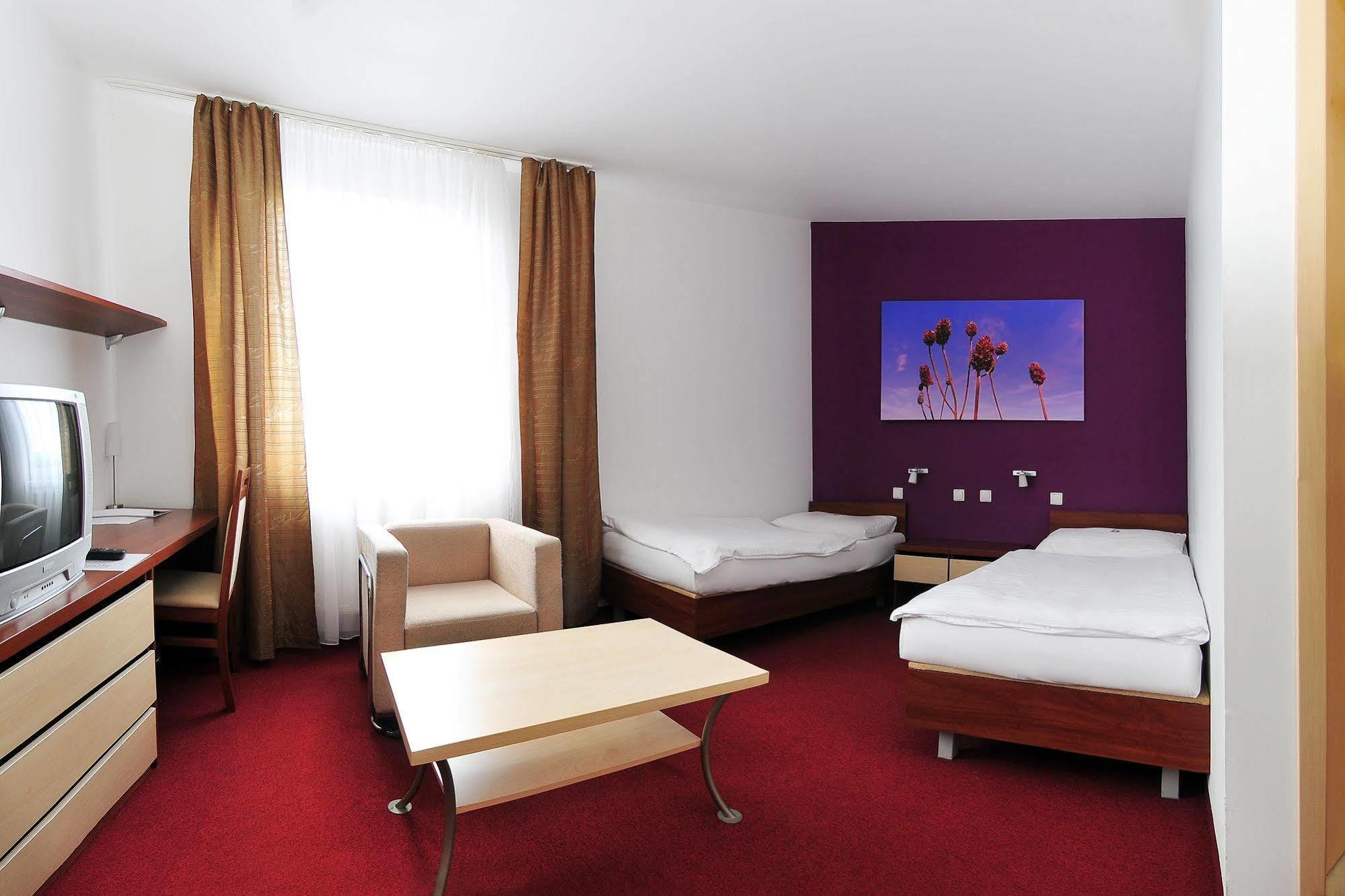 Hotel Color Bratislava Extérieur photo