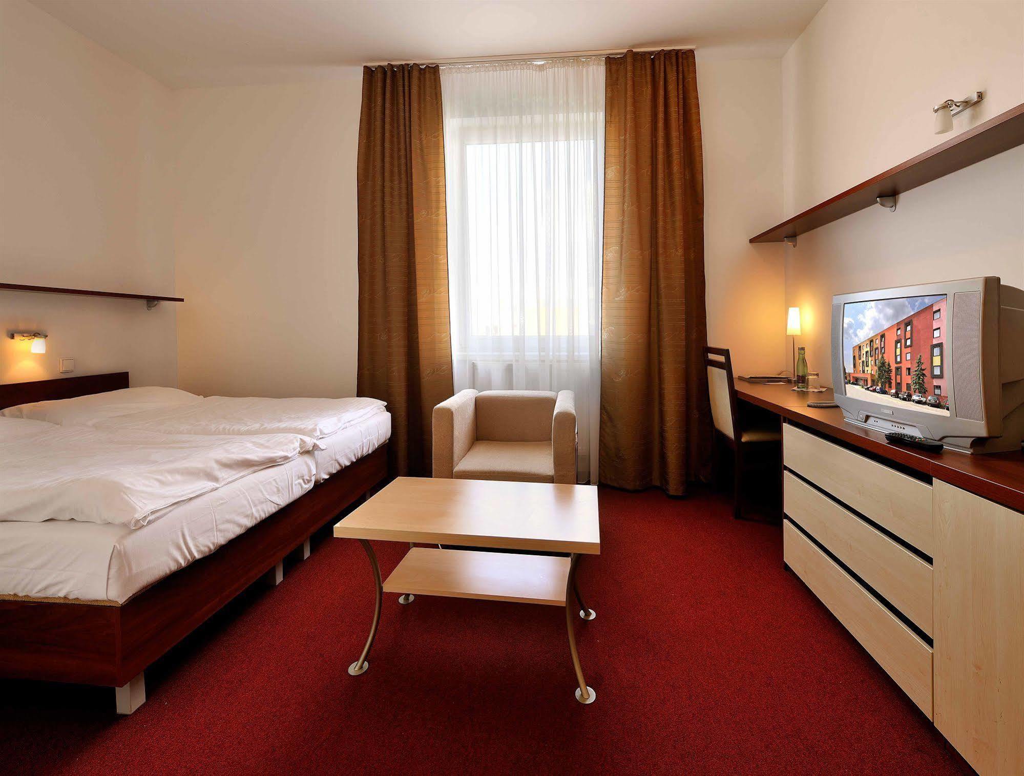 Hotel Color Bratislava Extérieur photo