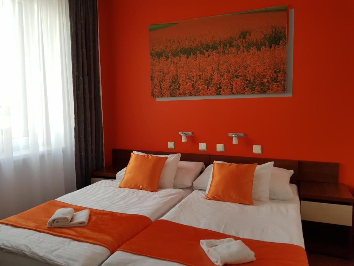 Hotel Color Bratislava Extérieur photo
